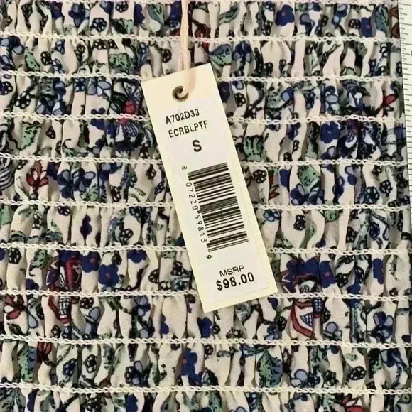 Max Studio smocked peasant blouse NWT size small - Picture 11 of 13